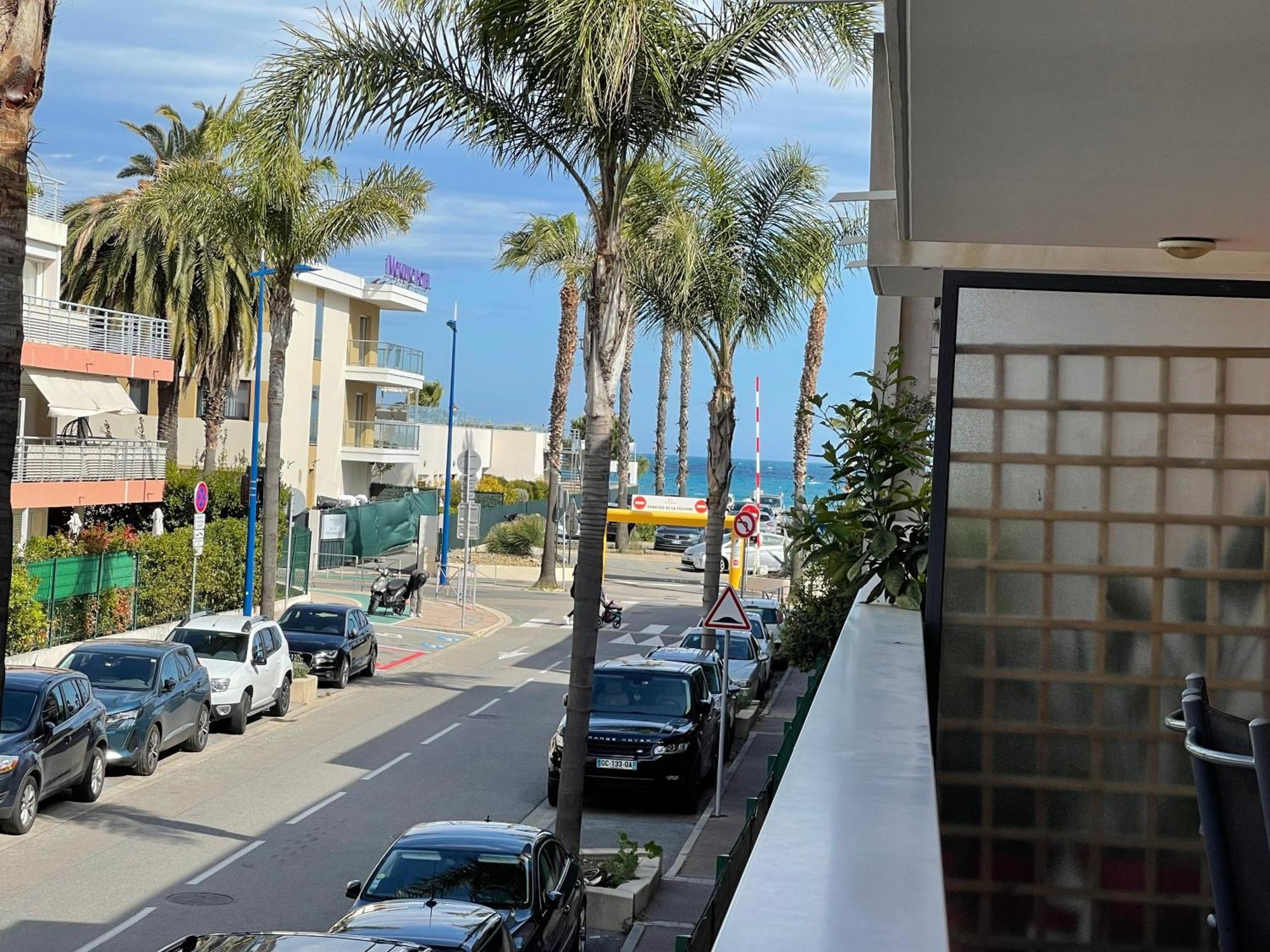 Villeneuve Loubet Plage- Entre Nice Et Cannes Экстерьер фото